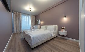 New Modern Apartments. Metro Minskaya